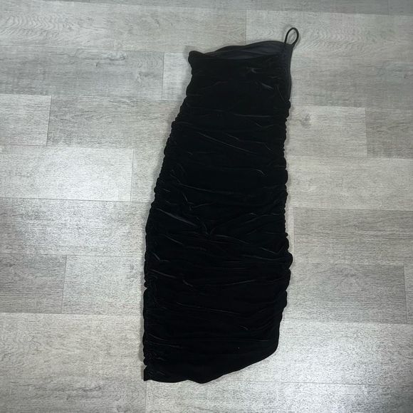 Lovers + Friends Milwood Asymmetrical Black Velvet Midi Dress, Women’s Small - Picture 14 of 14